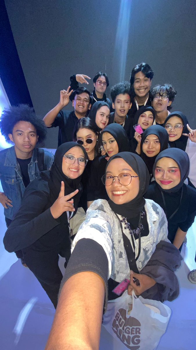 Kami baru aja tampil di acara UFE gais!!!! Seruuu bingits