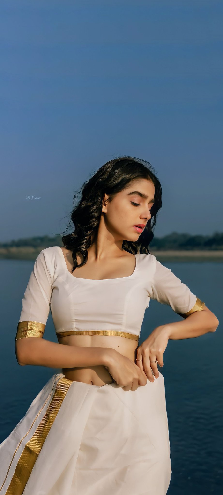 FxoFr6vWIAQQ1YG?format=jpg&name=large