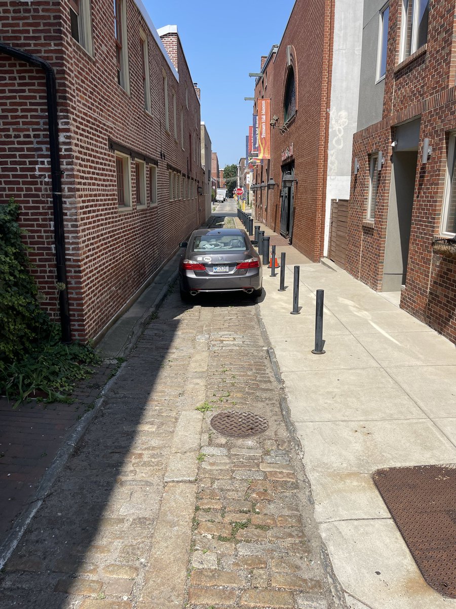 Another inconsiderate illegal parker on Quarry St. <a href="/PhillyPolice/">Philadelphia Police Department</a> <a href="/PhilaParking/">The PPA</a>
