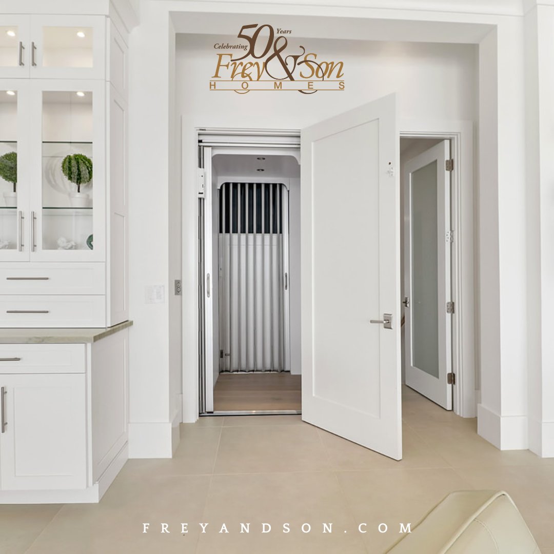 Want to live in a home that's both elegant and comfortable? Frey & Son luxury SWFL homes offer the perfect blend of luxury and livability. It's time to upgrade your lifestyle! #freyandsonhomes #capecoralhomebuilder #customhomebuilder #SWFLhomes #SWFLnewconstructionhomes