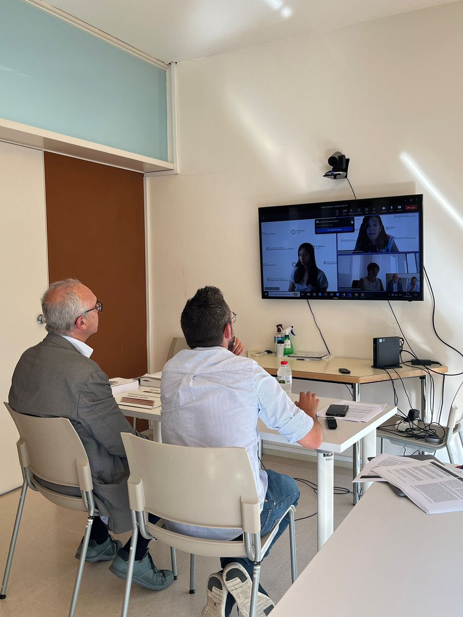 Gradt_UdG's tweet photo. Avui els professors @Albert_NavarroG i Sebastià Martínez han participat a la Jornada sobre Gestió tributària i cadastral de l’IBI organitzada per @economiacat amb més de 450 inscrits! https://t.co/EnMShkQGpX