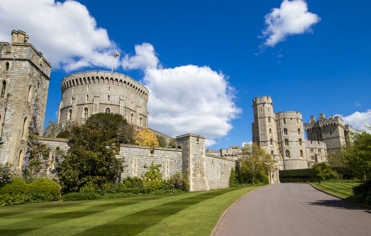 Motability's tweet photo. It doesn't feel like we were celebrating our last major anniversary that long ago! 🎉
To mark our 40th year, we celebrated at Windsor Castle with the late Queen Elizabeth II and our nearest and dearest - including a group of our beneficiaries and customers 👑 #Motability45 https://t.co/PiM8kvk8Y4
