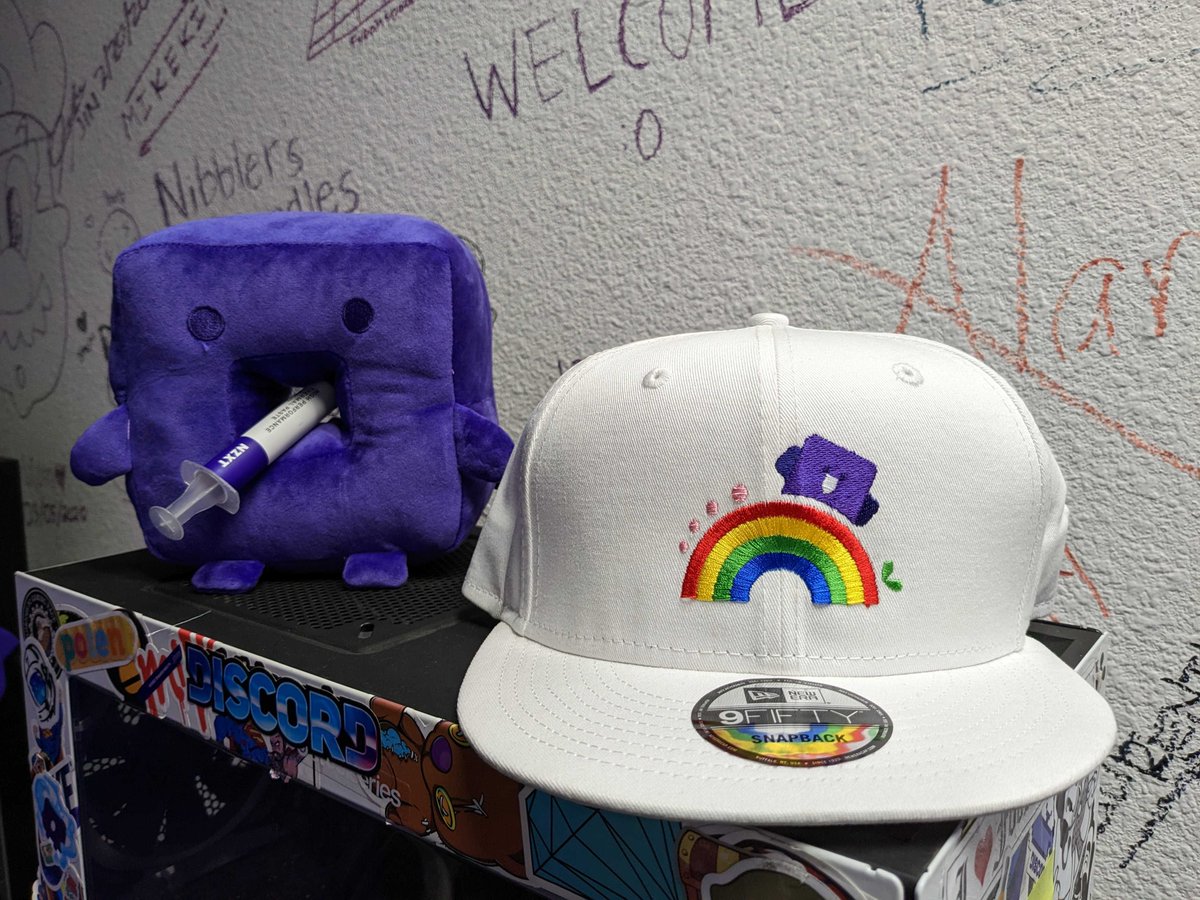 We're live on Twitch with <a href="/huesofhodges/">Lauren Hodges</a> from our design team chatting about their Trevor Project fundraiser and giving away some FREE NZXT Pride hats and more!

Tune in to win @ twitch.tv/NZXT 🪅