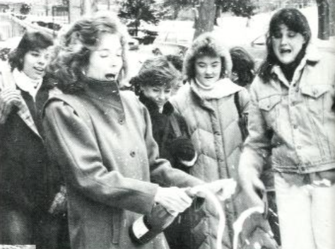 Bethany_College's tweet photo. Some things never change! For today's #FlashbackFriday we’re taking it back to 1986. Drop some pics of you when you became an #aCOMPlished Bethanian below! https://t.co/W4eyatjvC9