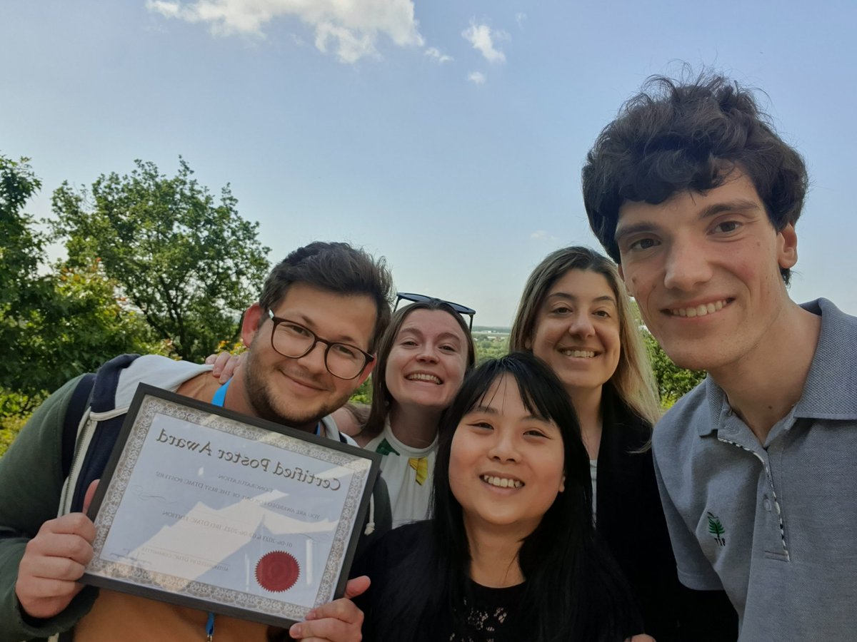 Maria Rodriguez Colman (@mariarodrcolman) on Twitter photo Great days of translational metabolism research! Dutch translational Metabolism meeting RodriguezColman-Lab! 🎉🤓🔬#metabolism #mitochondria #cancer
<a href="/Nguyen_TBN/">NguyenNguyen</a> <a href="/JuricaMatkovic/">Jurica Matković</a> <a href="/rutger_kok/">Rutger Kok</a> @UMCU_CMM
Congrats <a href="/JuricaMatkovic/">Jurica Matković</a>
For winning the poster prize! #ProudPI 👏👏👏 Great days of translational metabolism research! Dutch translational Metabolism meeting RodriguezColman-Lab! 🎉🤓🔬#metabolism #mitochondria #cancer
<a href="/Nguyen_TBN/">NguyenNguyen</a> <a href="/JuricaMatkovic/">Jurica Matković</a> <a href="/rutger_kok/">Rutger Kok</a> @UMCU_CMM
Congrats <a href="/JuricaMatkovic/">Jurica Matković</a>
For winning the poster prize! #ProudPI 👏👏👏