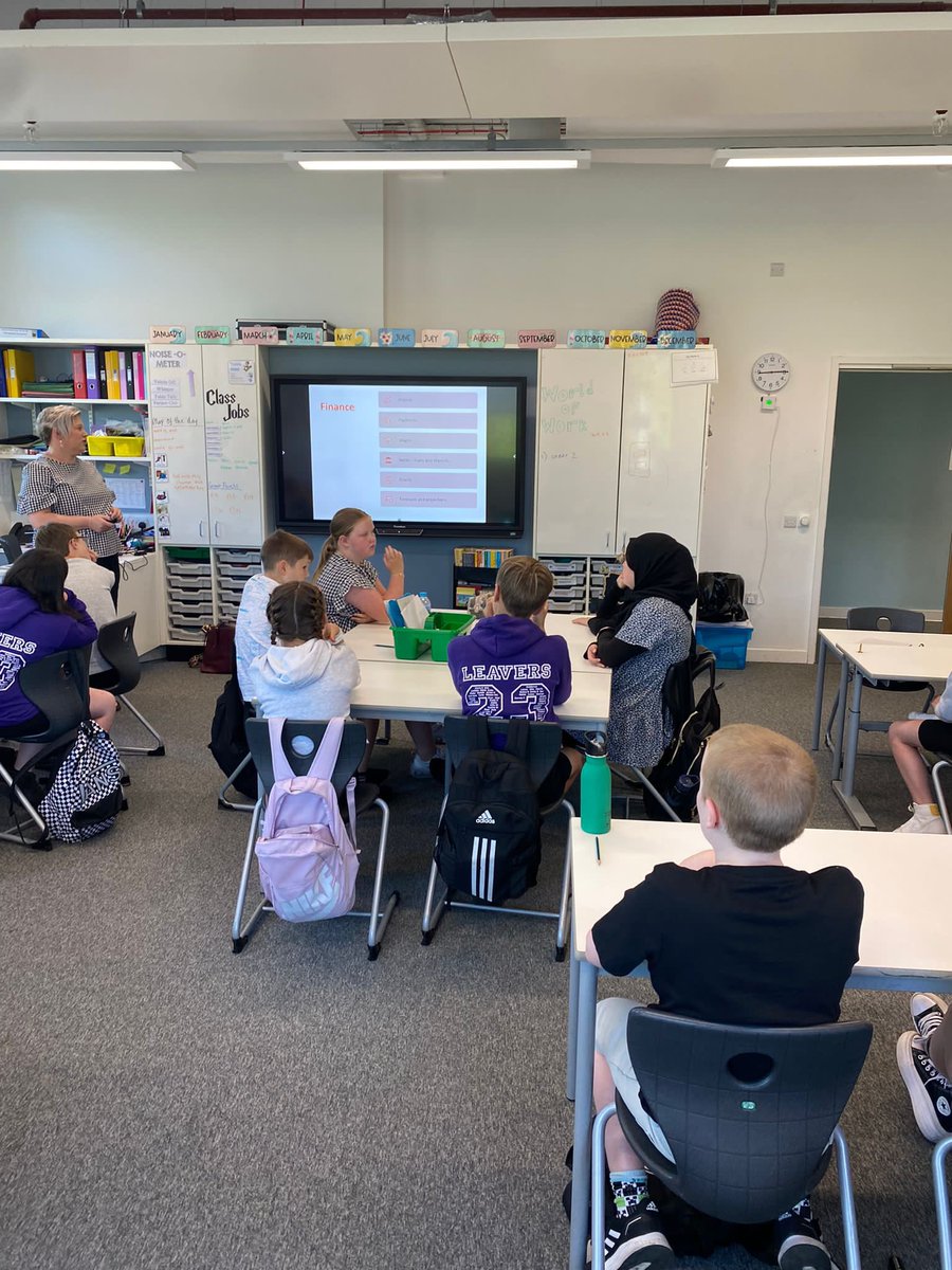 LochnorrisPrim1's tweet photo. A super presentation from @MCDclaireD this morning all about being an account and @Shire_HA The children got a lot out of it and asked some very good questions #communitylinks #worldofworkweek ๐ https://t.co/M7AmZIyFE3