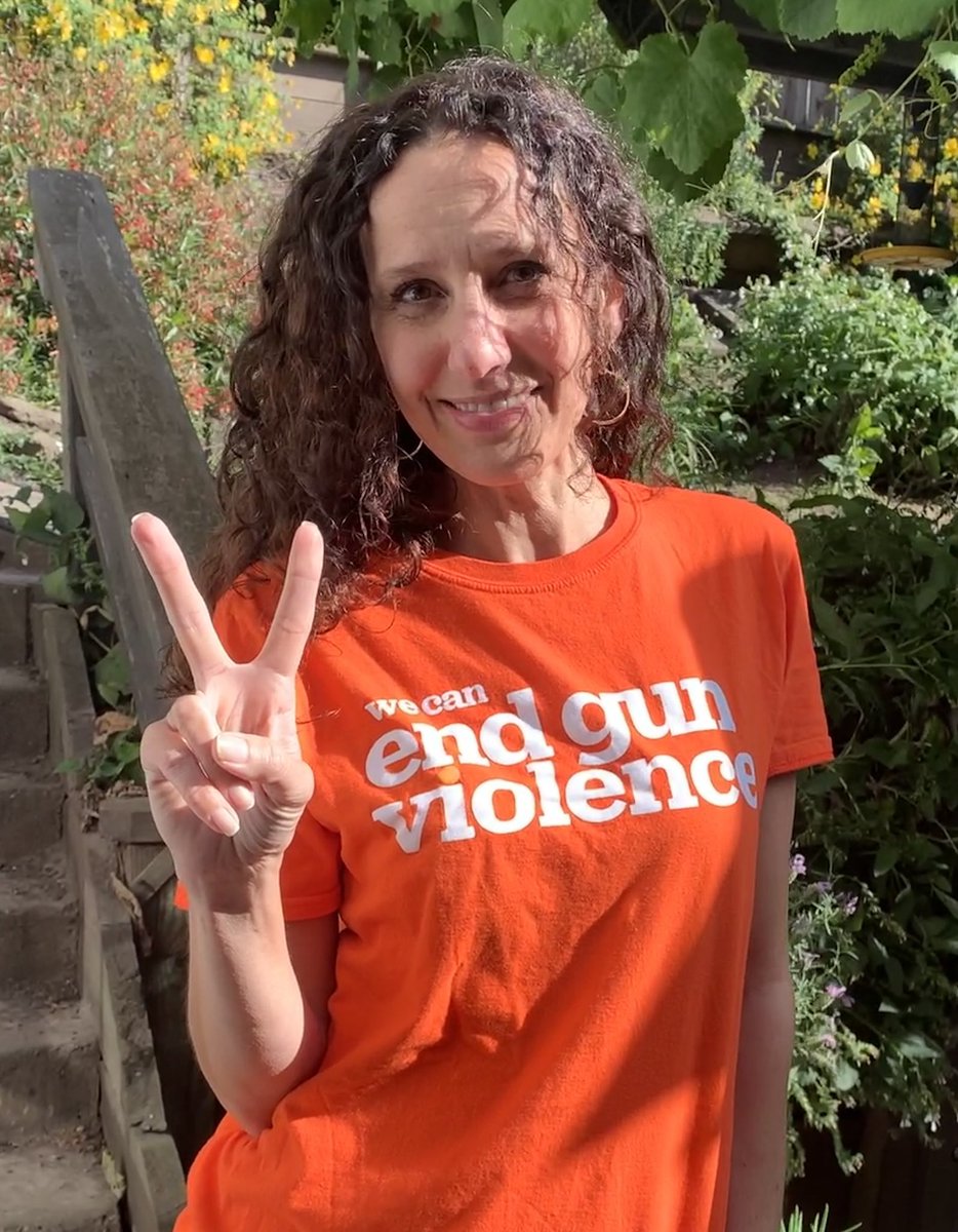 This #WearOrange I honor the victims, survivors and advocates all working to end gun violence. Because of them, I hope for a brighter tomorrow for our children, communities and country. Thank you @MomsDemand @Everytown @StudentsDemand for all your work to support Wear Orange!