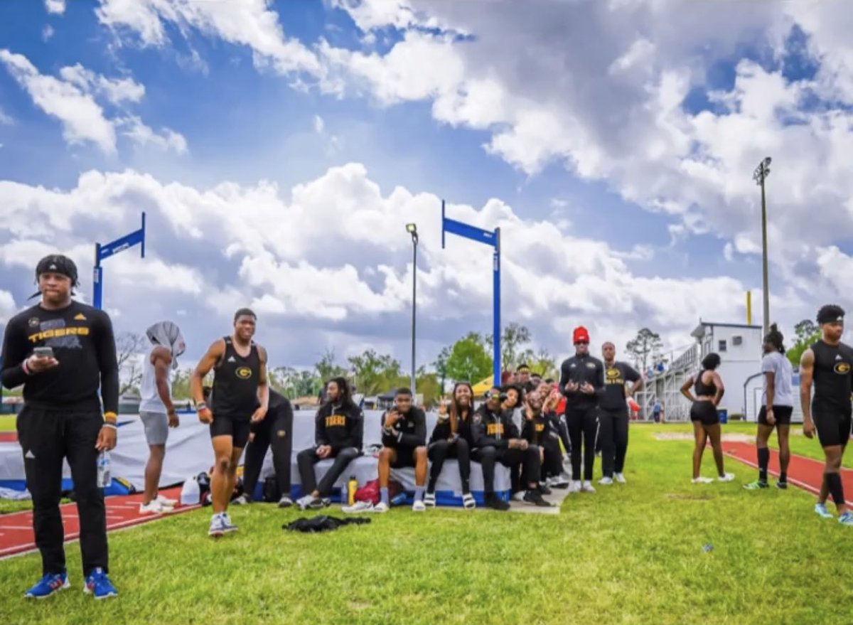 KoachVaughn's tweet photo. Why do i enjoy working for @GSU_TIGERS ?  It starts with my staff and our team. It’s hard to become a good team on and off the track and even harder to stay there. I wouldn’t want to go thru this hard journey with anyone else. https://t.co/RpT0stVhRi