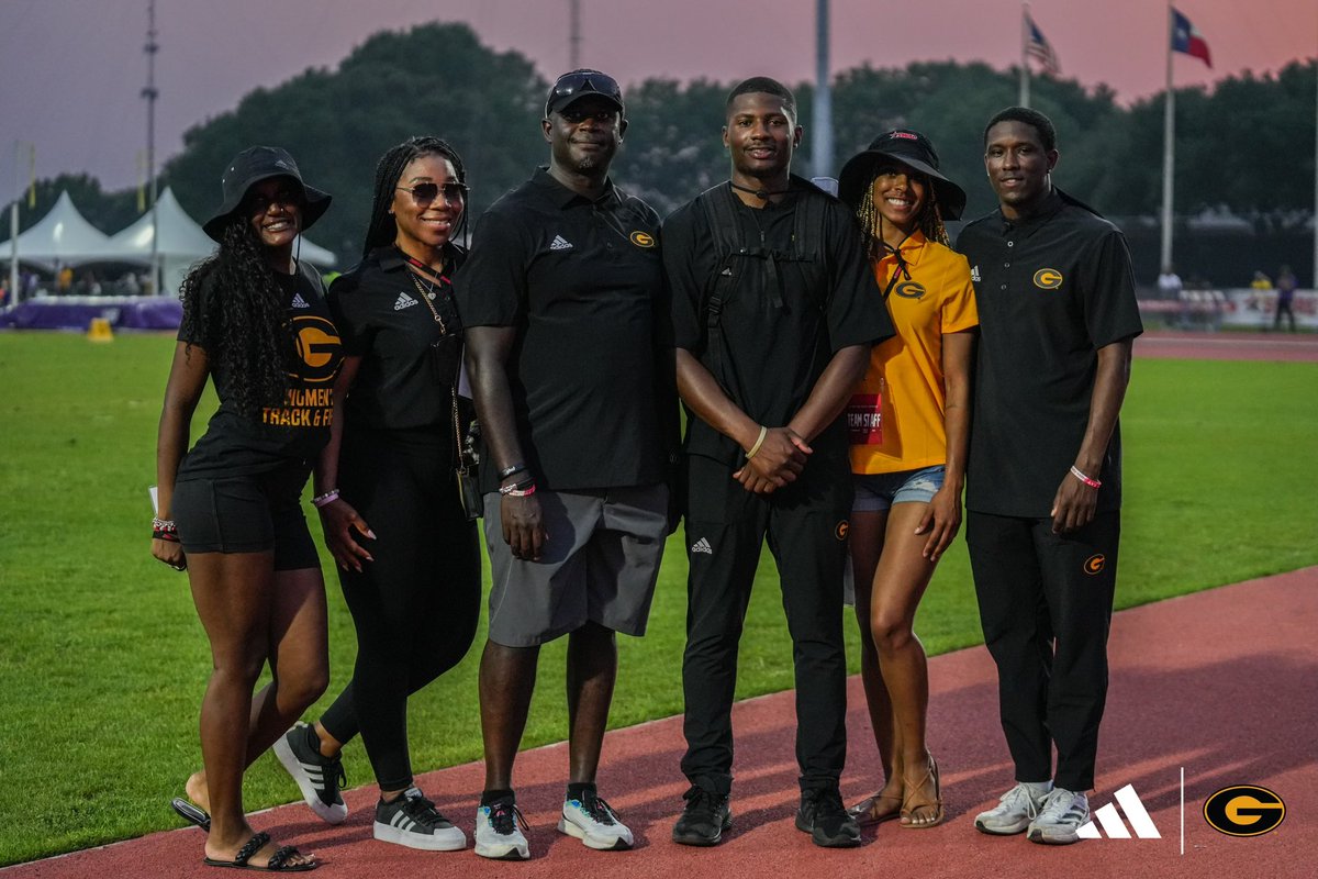 KoachVaughn's tweet photo. Why do i enjoy working for @GSU_TIGERS ?  It starts with my staff and our team. It’s hard to become a good team on and off the track and even harder to stay there. I wouldn’t want to go thru this hard journey with anyone else. https://t.co/RpT0stVhRi
