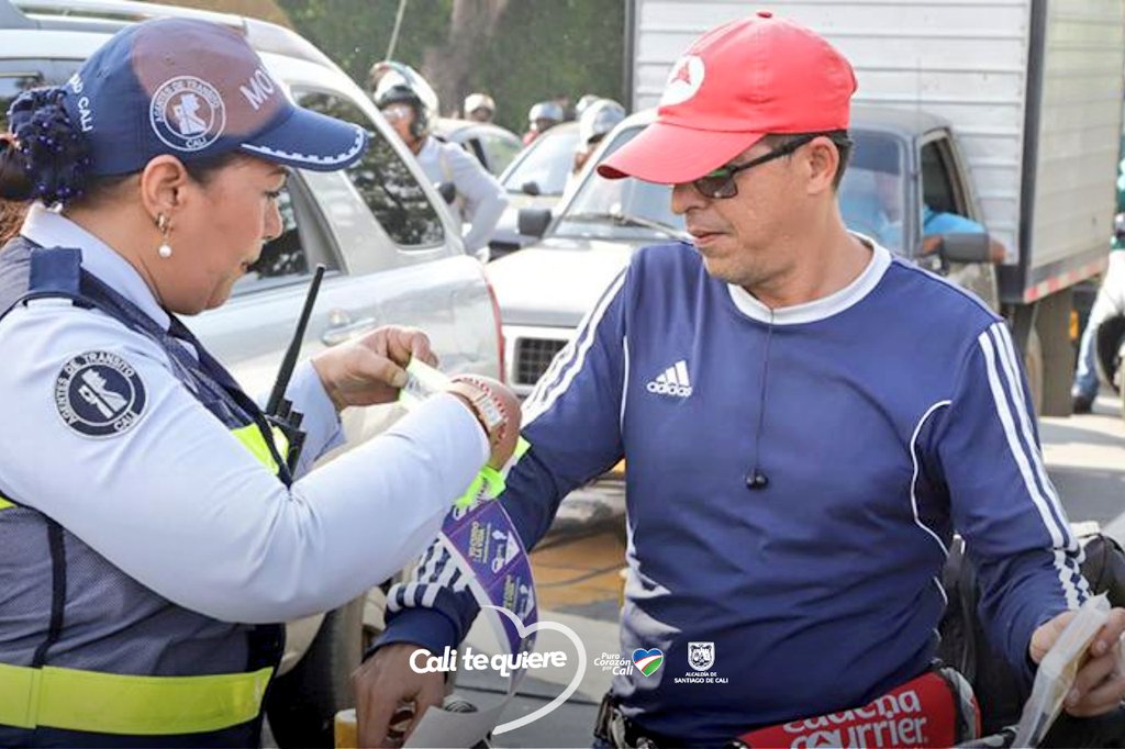📣🚲 Hoy celebramos el Día de la Bicicleta en Cali, pero nuestro compromiso con la movilidad sostenible es todos los días.

Promovemos el uso de la bici como una opción segura, accesible y eficiente. ¡Juntos transformamos nuestra movilidad! #CaliEnBici

#CaliTeQuiere💙❤️💚