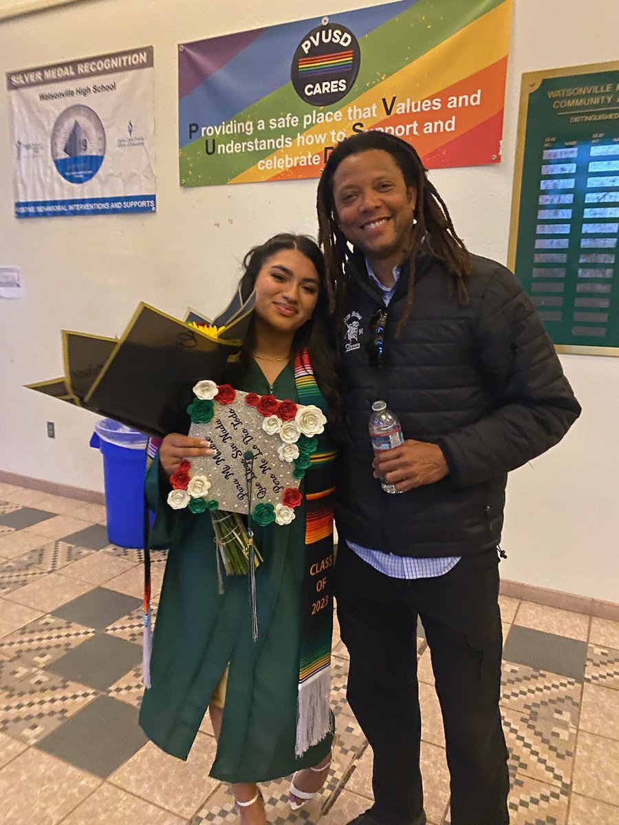 Congratulations to ALL our New School GRADUATES! Class of ‘23! 🤗👏🎓🎇 <a href="/PajaroValleyUSD/">Pajaro Valley Unified School District</a> <a href="/santacruzcoe/">SantaCruzCOE</a> <a href="/CCEAeducation/">CCEA Plus</a> #aztecsavenuesofachievement