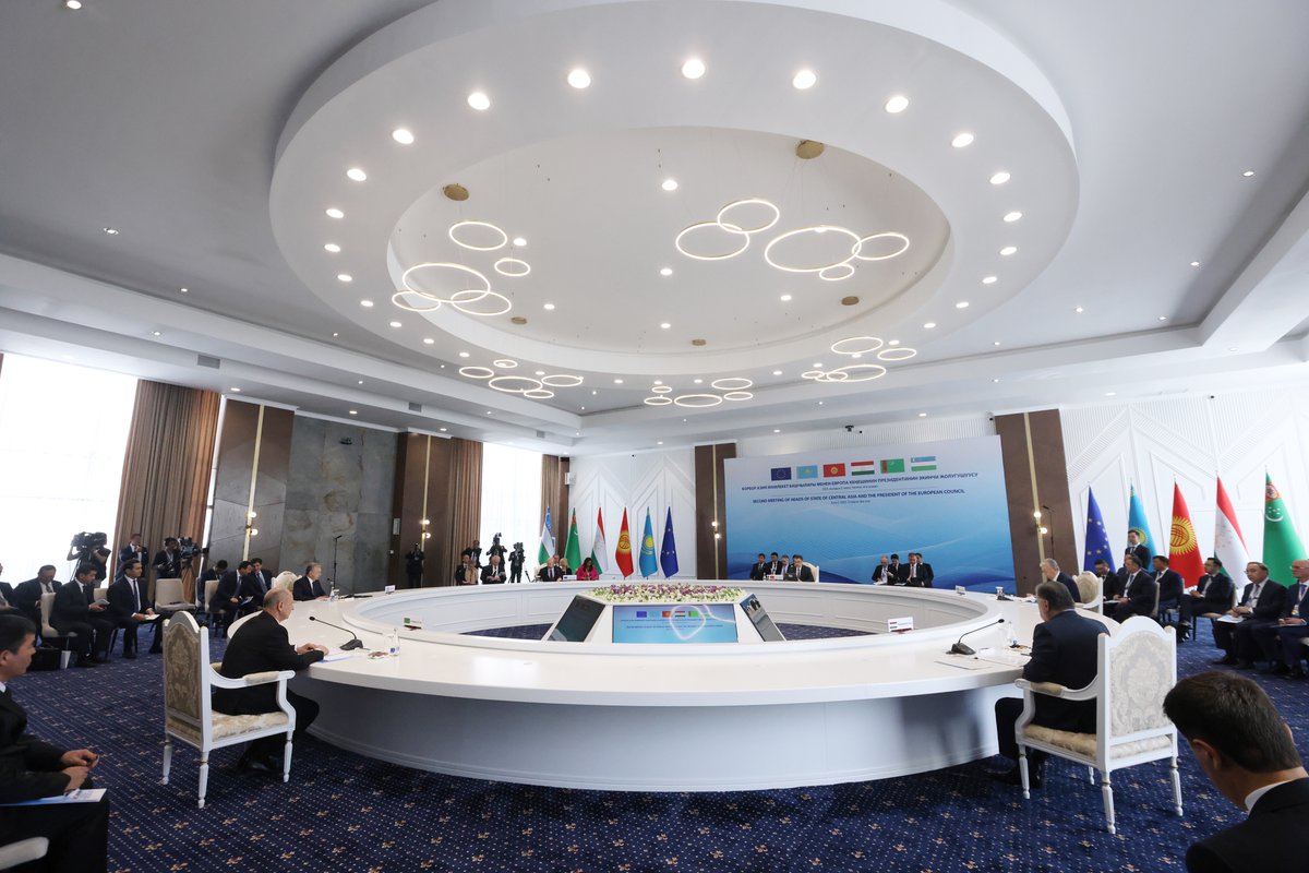 Today, the Heads of the Central Asian countries and the President of the European Council Charles Michel welcomed the second regional high-level meeting in Cholpon-Ata.

For joint press communiqué: consilium.europa.eu/en/press/press…

#EU4KG #EU4CA #EUCA23