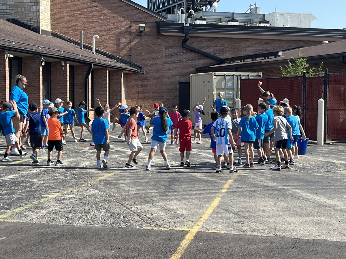 Field day fun! #lyonlearners #weared34