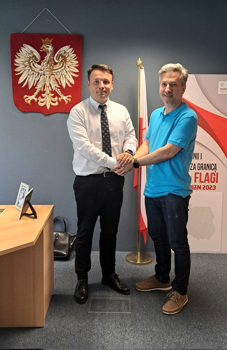 Kolejne świetne dziś spotkanie w sprawach polonijnych z Panem Prezesem <a href="/Wojciech_Bialek/">Wojciech Bialek</a> ze znakomitej organizacji <a href="/TogetherRazem/">Together-Razem</a> w Cork. Dziekuje serdecznie!🤝🇵🇱