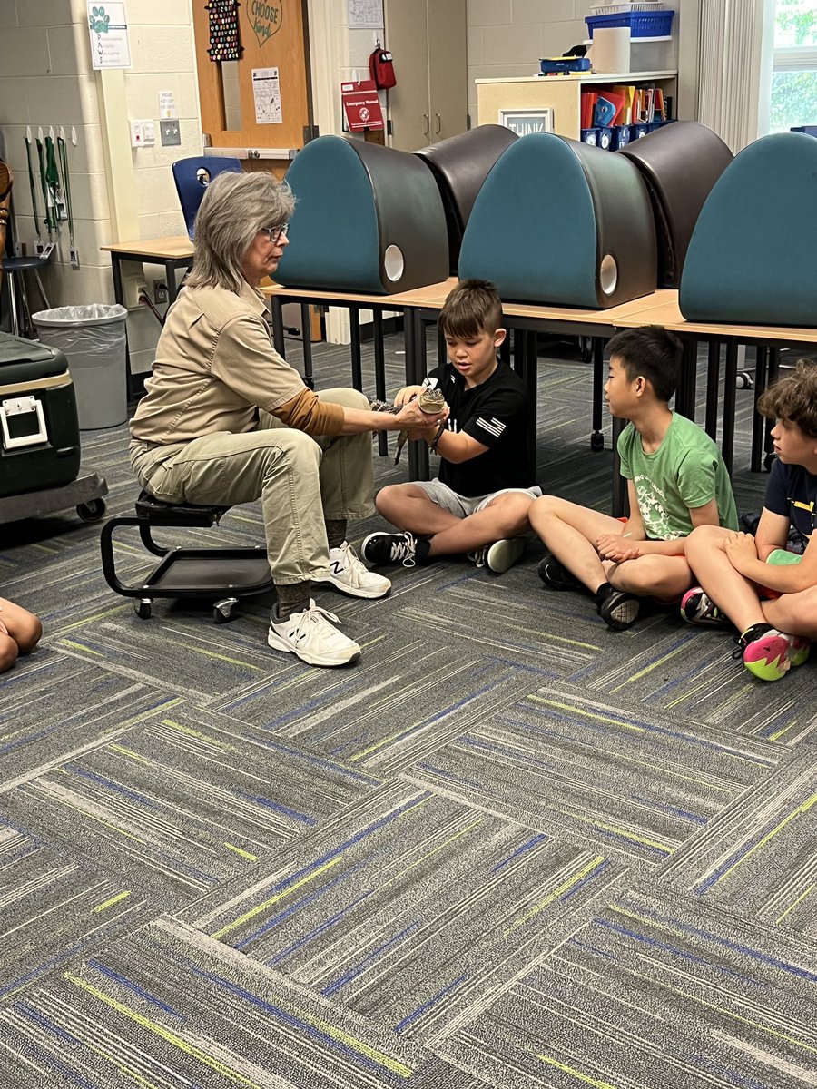 Science alive was AMAZING today! We learned so much and we were very brave! #NWLeads #NoviPride