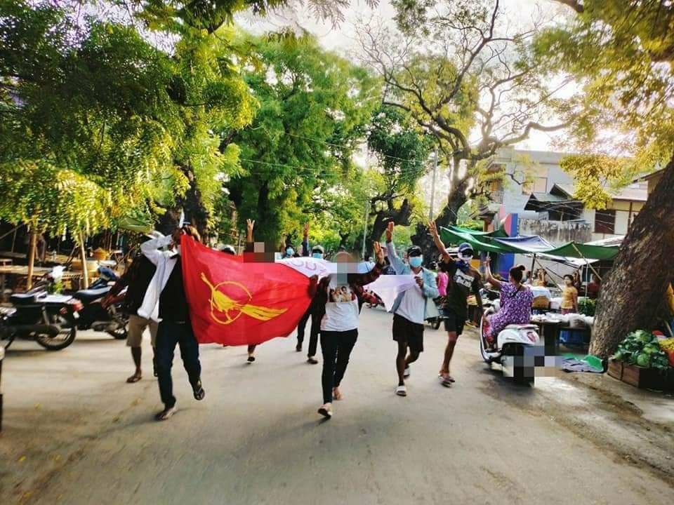katycho22222's tweet photo. The main strike, led by the Monywa People, marched today to show their solidarity against terrorist regime.  #2023Jun2Coup #LegalizationOfNUG #WhatsHappeningInMyanmar https://t.co/BW0S3Occ5q