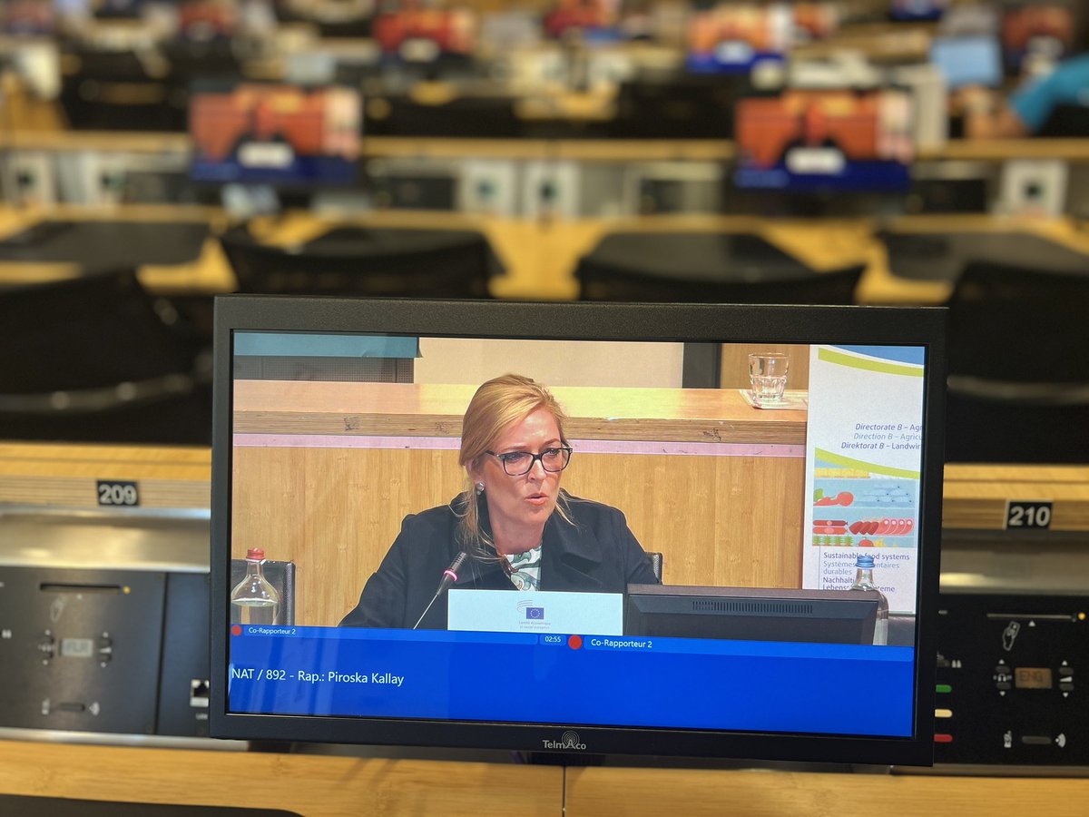 ForneaDumitru's tweet photo. @EESC_NAT met on Thursday, June, 1st, 2023, in Brussels, at the @EU_EESC’s HQs.

Topics:
#FoodPolicyCouncil
#ChildObesity
#CivilProtectionMechanism
#DigitalLabeling
#FertilisingProducts

More:
https://t.co/YQYBhMiRaC
🌾🥗🥬🧪🥼✅
🇪🇺🇪🇺🇪🇺🇪🇺🇪🇺🇪🇺 https://t.co/HaSeVxGJHI