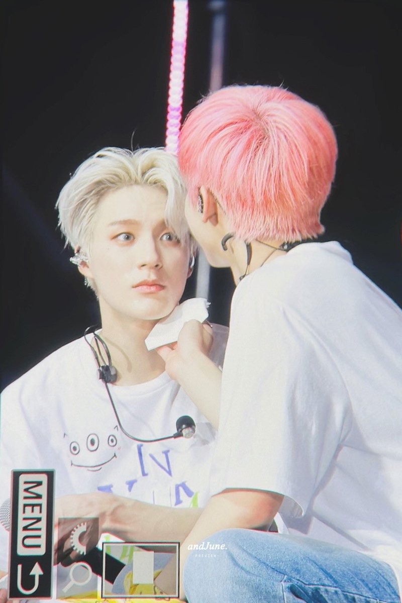 fromxrth's tweet photo. ชอบเวลามินน่อทำหน้าตกใจเพราะไม่คิดว่าอีกคนจะทำอะไรแบบนี้ให้อะ 🤭 https://t.co/OFsIGCmGb9