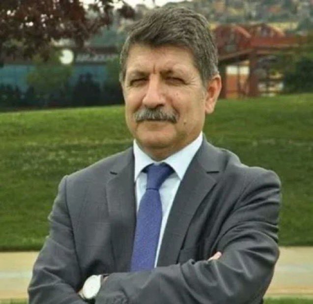 OguzKhanTweets's tweet photo. Kemal Kılıçdaroğlu iki intikamın peşindeydi. 
İlkini CHP’yi Atatürkçülerin elinden alarak halletti.
İkincisi Türkiye’den almak istediği intikamdı, millet izin vermedi.

“Bağımsız bir Kürt Devleti’nin kurulmasını amaçlamak” suçlamasıyla Atatürk’ün idam ettirdiği Hasan Hayri Bey’in torunu Muhip Kanko CHP mv olarak meclise girdi.