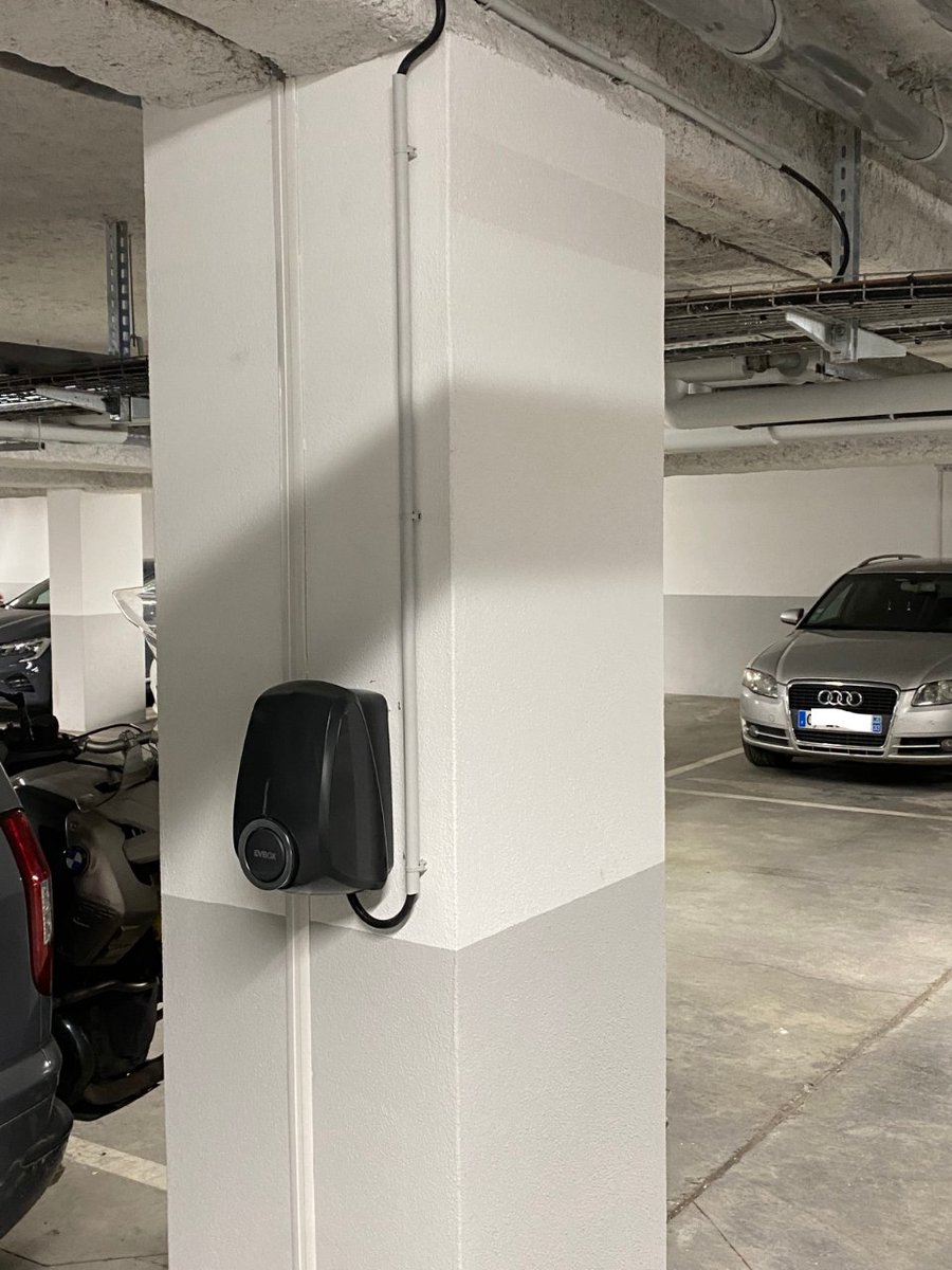 ALLCHARGETECH's tweet image. ⚡C&apos;est dans une copropriété à Montreuil que nous avons installé une infrastructure de recharge de la marque @EVBox pour notre partenaire @yespark_fr 
Vous avez un projet d’installation de borne de recharge?
☎️ : 09.70.07.07.00
🌍: allcharge.fr
📧: Contact@allcharge.fr