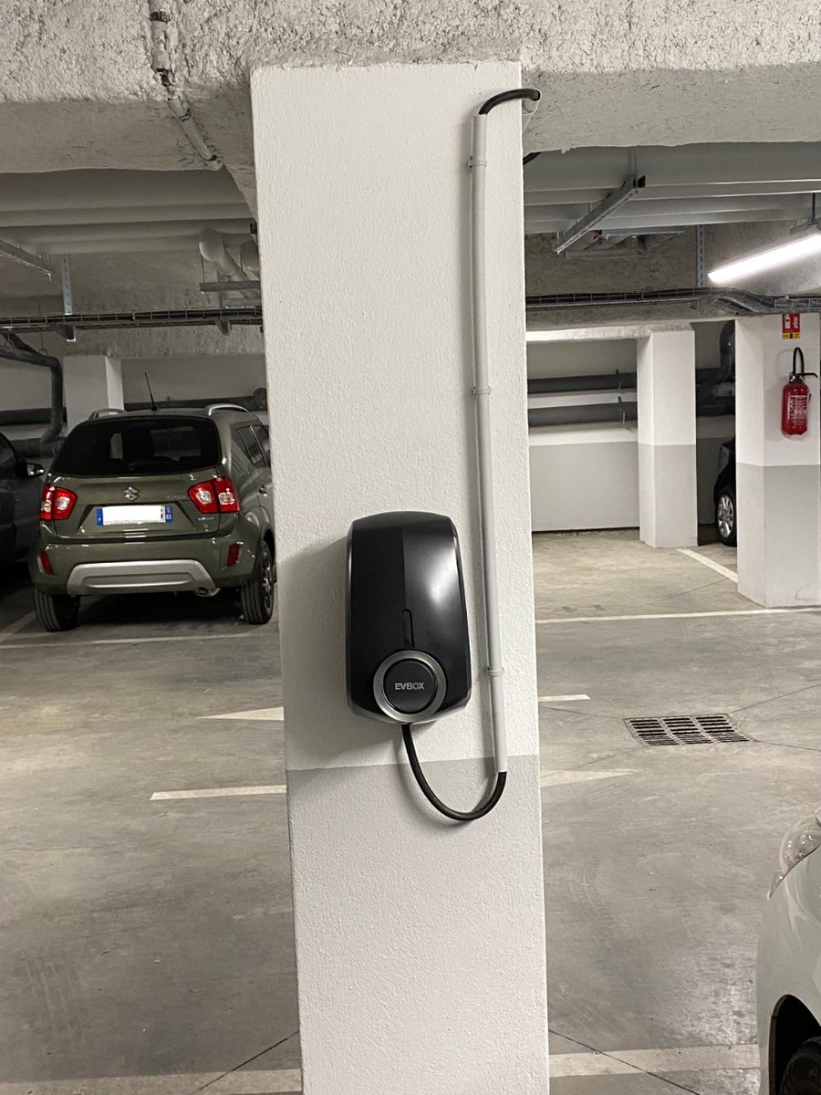 ALLCHARGETECH's tweet image. ⚡C&apos;est dans une copropriété à Montreuil que nous avons installé une infrastructure de recharge de la marque @EVBox pour notre partenaire @yespark_fr 
Vous avez un projet d’installation de borne de recharge?
☎️ : 09.70.07.07.00
🌍: allcharge.fr
📧: Contact@allcharge.fr