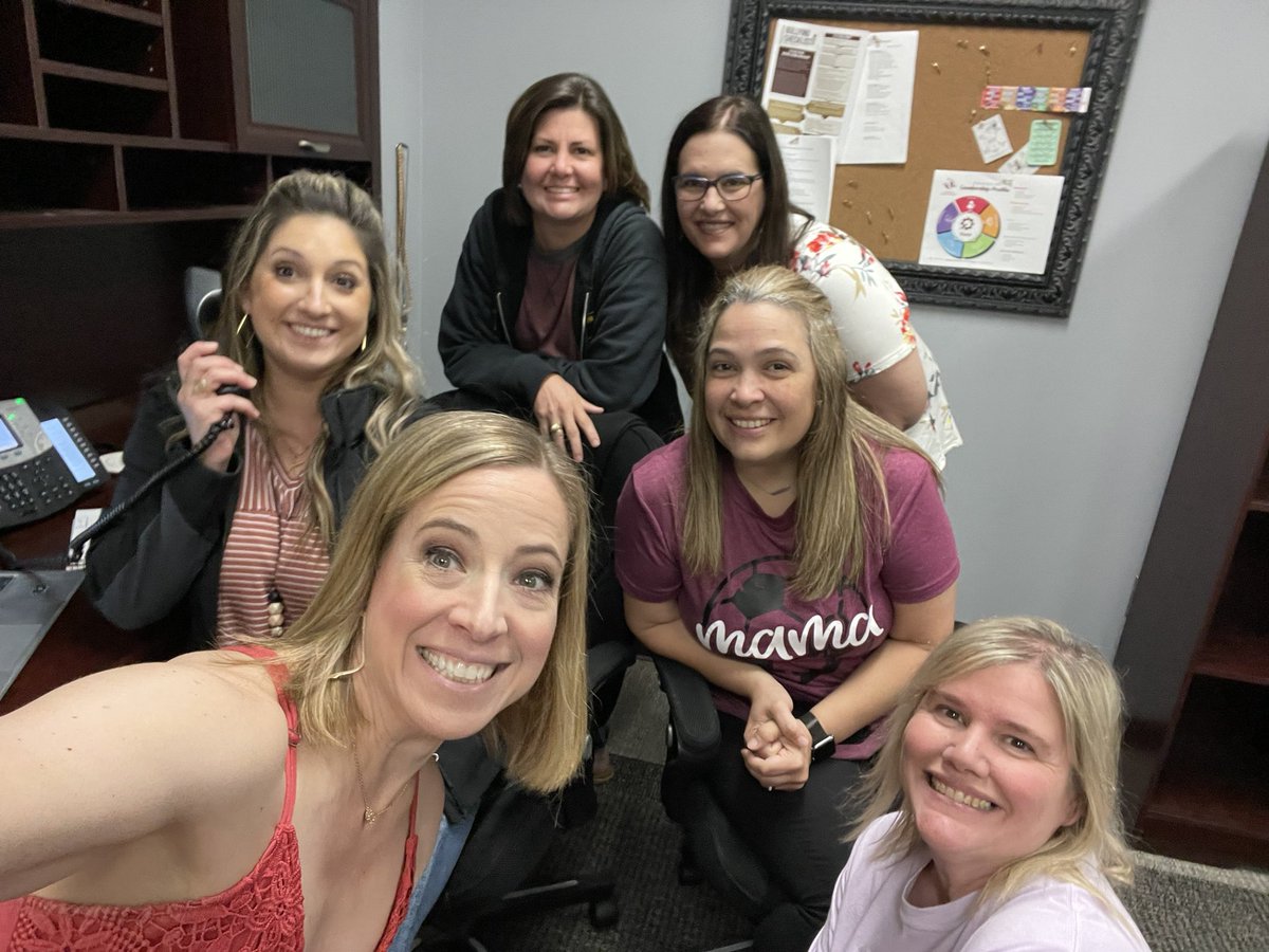 Megan Baker (@dr_meganbaker) on Twitter photo When your Academic Coordinator makes you work on a Friday when we should be on summer hours! 😆
We still love you, <a href="/Llewellynlearns/">Kelly Llewellyn, M.Ed</a>! 😘🤣 When your Academic Coordinator makes you work on a Friday when we should be on summer hours! 😆
We still love you, <a href="/Llewellynlearns/">Kelly Llewellyn, M.Ed</a>! 😘🤣