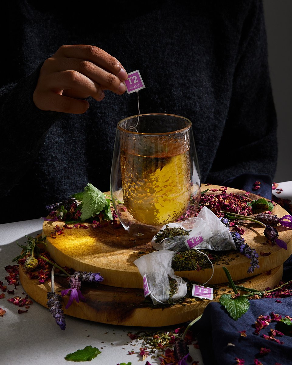 Struggling to sleep? We've got you covered ✔️ Sleep Tight blends lavender, lemon balm and rose to help you switch off. With its glorious aroma and delicately sweet flavour, winding down with Sleep Tight is an essential this Winter 🛌 #T2Tea #SleepTight #SleepTea