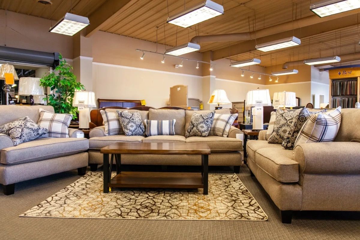Mayberry's Complete Home Furnishings tweet media
