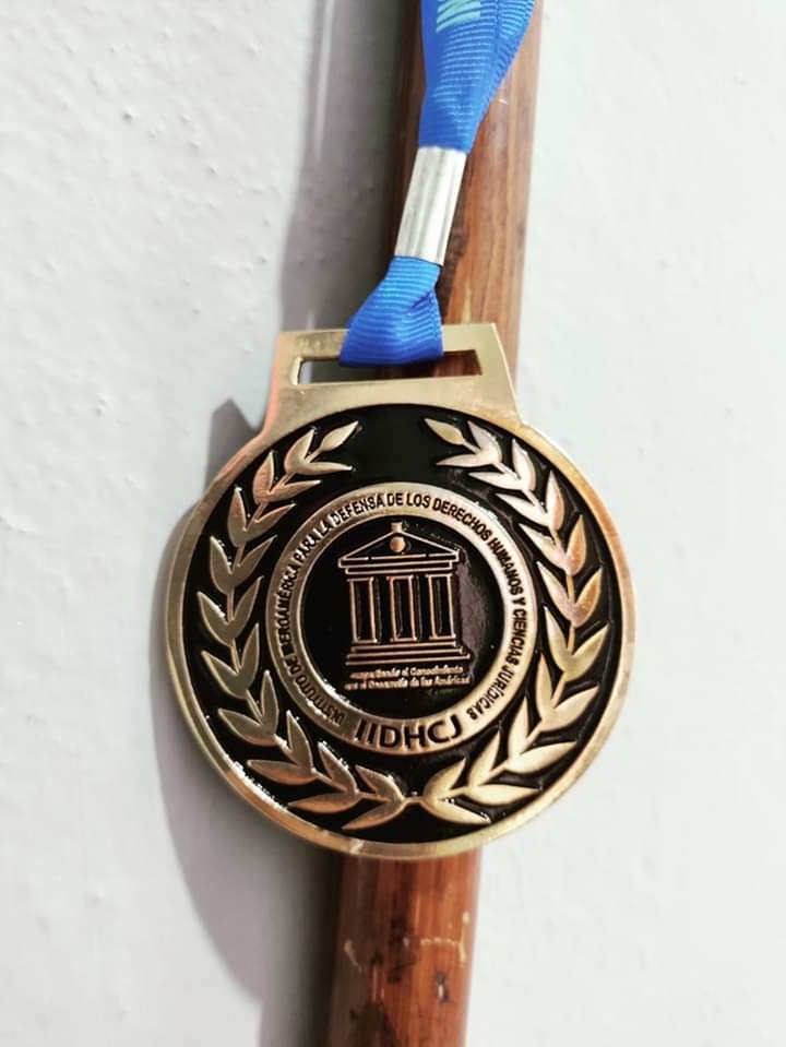 JavierMorenc's tweet photo. Distincion por Instituto Iberoamericano para la Defensa de los Derechos Humanos y Ciencias.  
Mérito Gubernamental en Beneficio de la Sociedad.
Símbolo de Unión entre la CIDHD y organizaciones Internacionales: #ONU, #OEA, #UNESCO, #UNISEF, #OMS, #OIT, #CIDH y la Corte #IDH. https://t.co/MnxA96Yu7m
