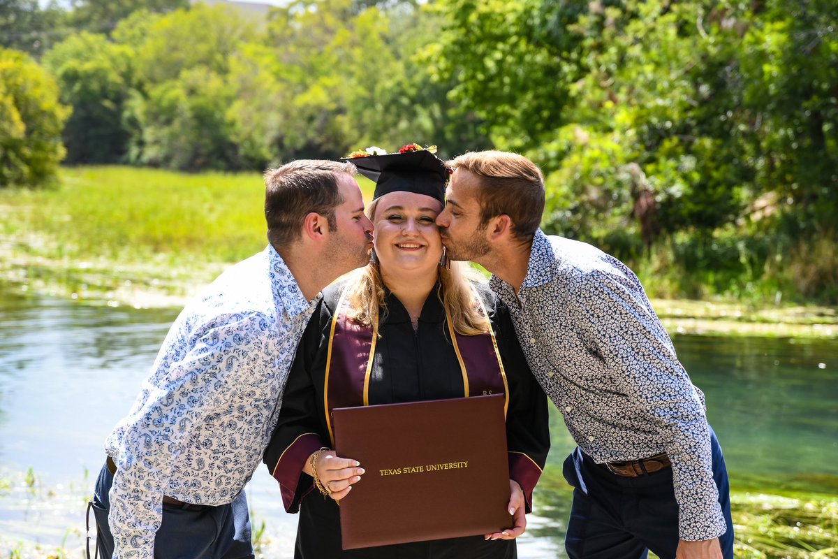 ImCaitiB's tweet photo. Every day of the year I’m proud of my Dad but especially proud because this month marks 6 years that he has chosen to live as his true authentic self. Without his courage I wouldn’t have an amazing bonus dad and 2 of the best gunkles a gal could ask for.
#PrideMonth https://t.co/ZnfRJY52J2