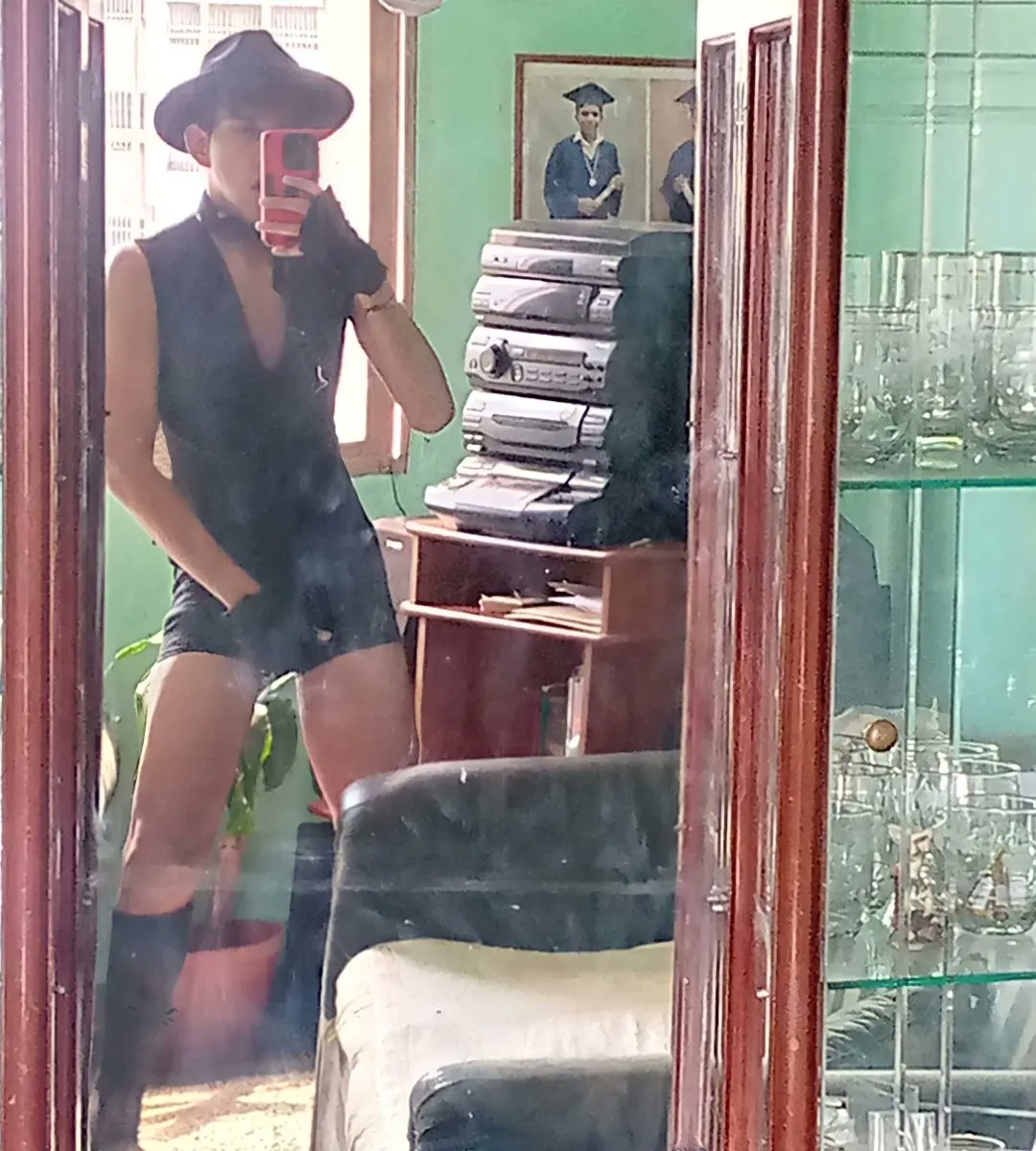 hottieale15's tweet photo. ¿Y si cojemos? https://t.co/i8bTOtKLRV