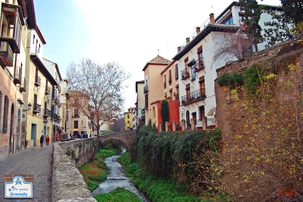 Carrera del Darro #Granada  La calle mas bonita del mundo youtube.com/watch?v=oAz7wu…