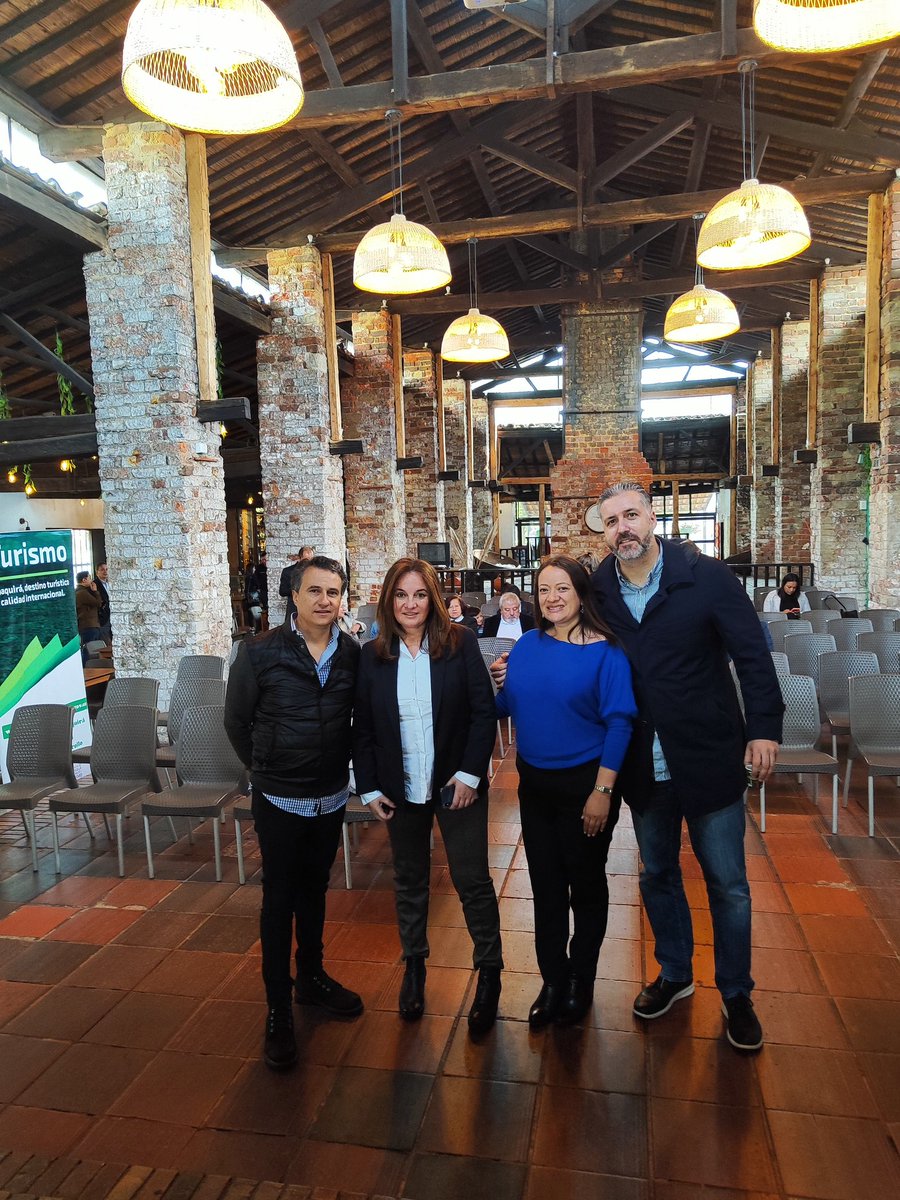 Acompañamos en este momento a la <a href="/AlcaldiaDeZipa/">Alcaldía de Zipaquirá</a> en el acto de apertura de su Festival Gastronómico Villa de la Sal 

Felicitamos esta apuesta por la gastronomía local  !!!