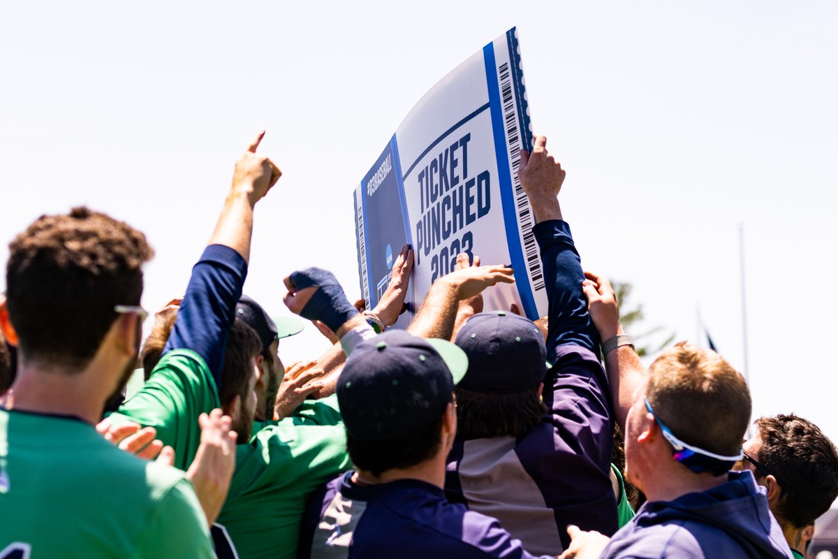 SALEM NEWS: @EndicottBASE Opens World Series With Familiar Foe STORY ➡️ tinyurl.com/ppssex9s 📝 - @MattWilliams_SN 'I love the way our success has brought people together. This is something no one will ever forget; it’s that kind of moment [the CWS],' said Haley.