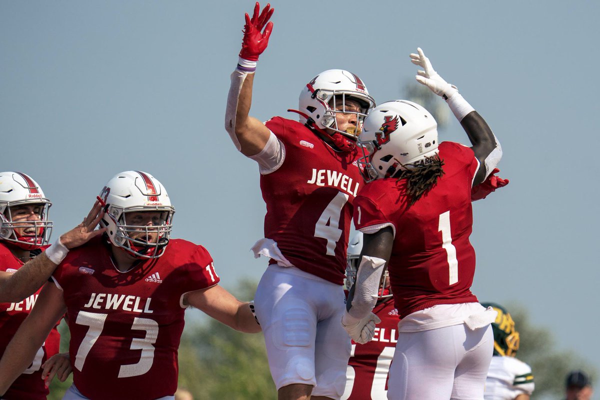After a great conversation with <a href="/CoachNCortes2/">Nicholas Cortes</a> at the <a href="/LindenwoodFB/">Lindenwood Football</a> Mega Camp, I am blessed to have to received an offer from <a href="/JewellFootball/">William Jewell Football</a>!
<a href="/CoachAdamCruz1/">Coach Adam Cruz</a> <a href="/SLUHfootball/">SLUH Football</a>