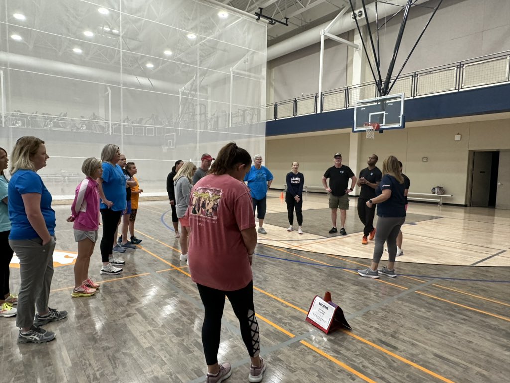 TheCoachFuller's tweet photo. Super 🐔 Chicken!! What an awesome first week activity from @OPENPhysEd ! Thanks for bringing the energy and the awesome activities today @DrCoachArmijo! #mhepe #risdmoves #physed #levelupMHE @TexAHPERD https://t.co/U5iqu2o6lr
