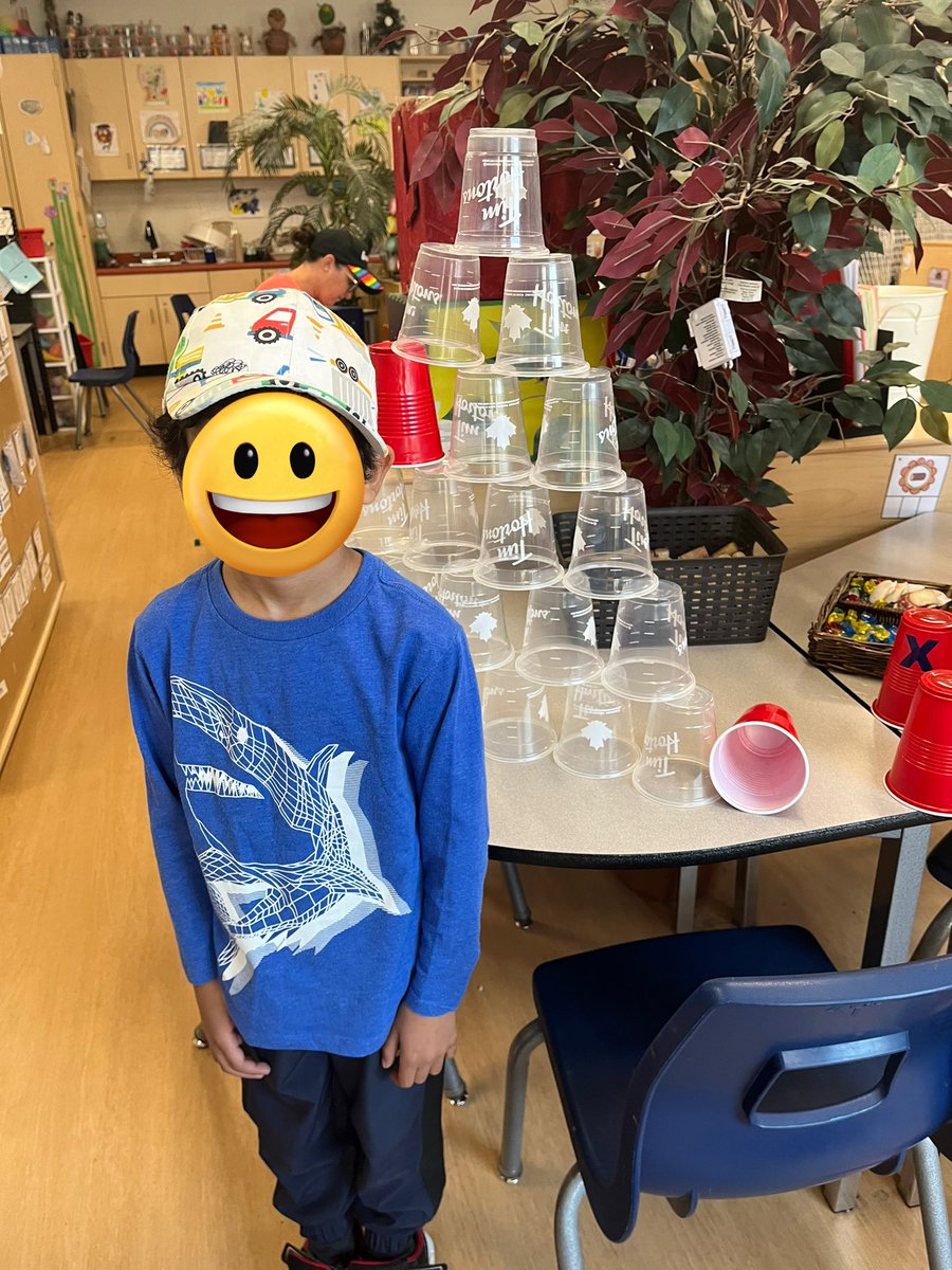 They fell down a few times, but these kids kept trying until their towers were complete! @DesmondHDSB