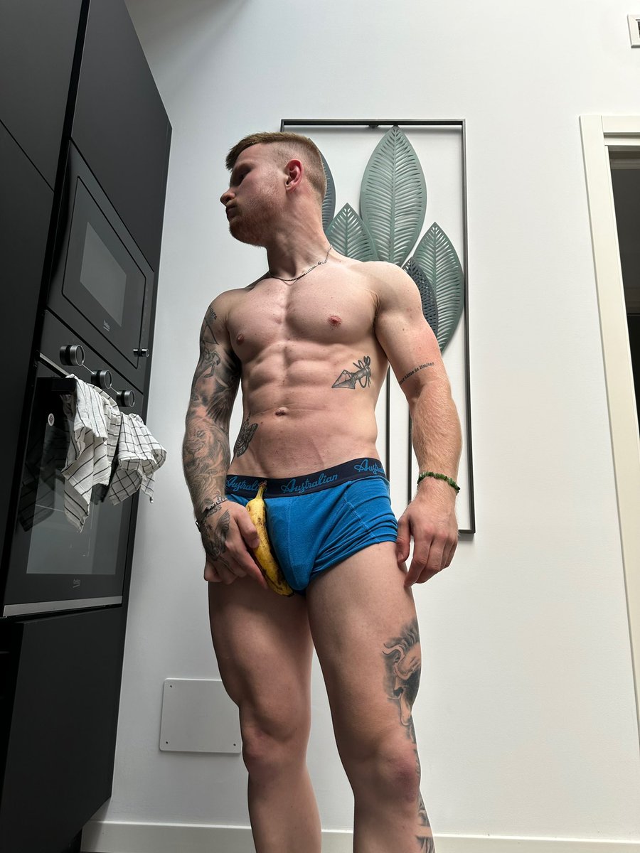 noahextras's tweet photo. RT if you would get on your knees for me 😈 https://t.co/VOgqBR9D2Q
