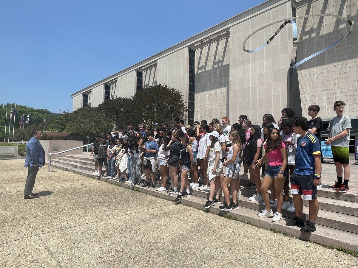Thank you <a href="/ANTHONYDESPO/">Anthony P. D'Esposito</a> for meeting with us today at the <a href="/amhistorymuseum/">National Museum of American History</a>! It was great for the students to speak with an <a href="/ip_schools/">Island Park Schools</a> alumni who works diligently for our state, our county and community!