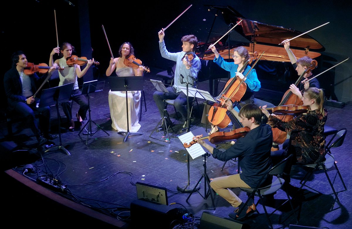 Thomas Lefort (@tomalefort) on Twitter photo 🪩🕺Sur France Musique ce samedi 3 juin à partir de 16:00 revivez avec nous l'émission 📻 Génération France Musique Le Live ! spéciale Les Étoiles du Classique ✨
<a href="/francemusique/">France Musique</a> <a href="/etoileclassique/">Les Étoiles du Classique</a>
📸 Crédits photos : Jean Fleuriot
#francemusique #classicalmusic #musiqueclassique 🪩🕺Sur France Musique ce samedi 3 juin à partir de 16:00 revivez avec nous l'émission 📻 Génération France Musique Le Live ! spéciale Les Étoiles du Classique ✨
<a href="/francemusique/">France Musique</a> <a href="/etoileclassique/">Les Étoiles du Classique</a>
📸 Crédits photos : Jean Fleuriot
#francemusique #classicalmusic #musiqueclassique