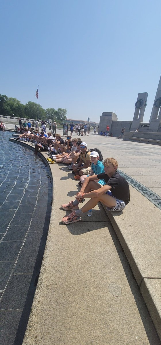 MHensley03's tweet photo. National Mall cntd @DunlapValley https://t.co/D2CRk3jGa4