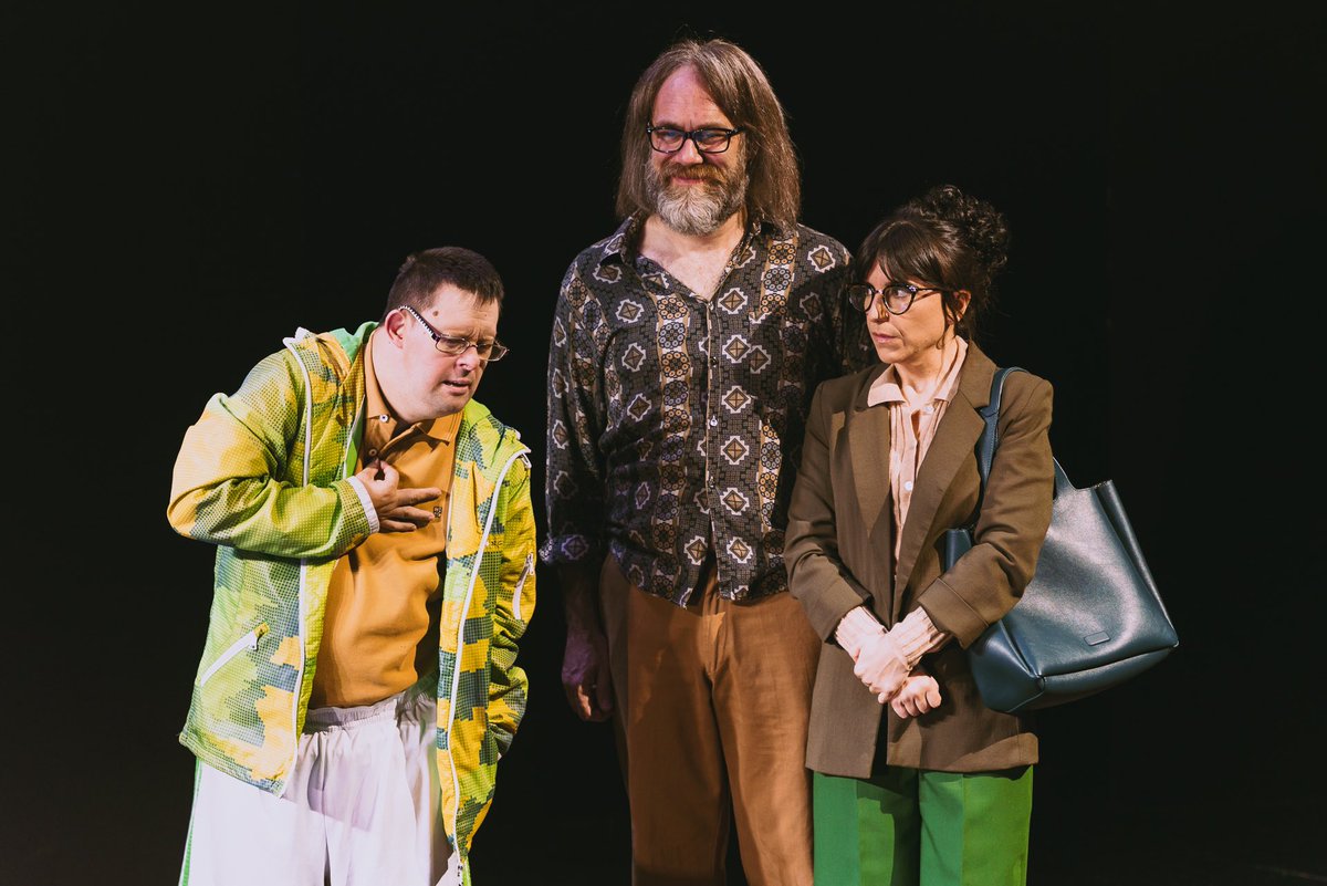 centrodramatico's tweet photo. ¡#Supernormales se va de gira en otoño! 🚀
¿A qué esperas para conocer todas las ciudades y teatros que recorrerá la obra de @_carrodeguas? ¡Prepárate para reír a carcajadas y explorar el deseo sin filtros!
ℹ️ Consulta las fechas en nuestra web: https://t.co/rl5IF4iQe0 https://t.co/pE5MEkrKZU