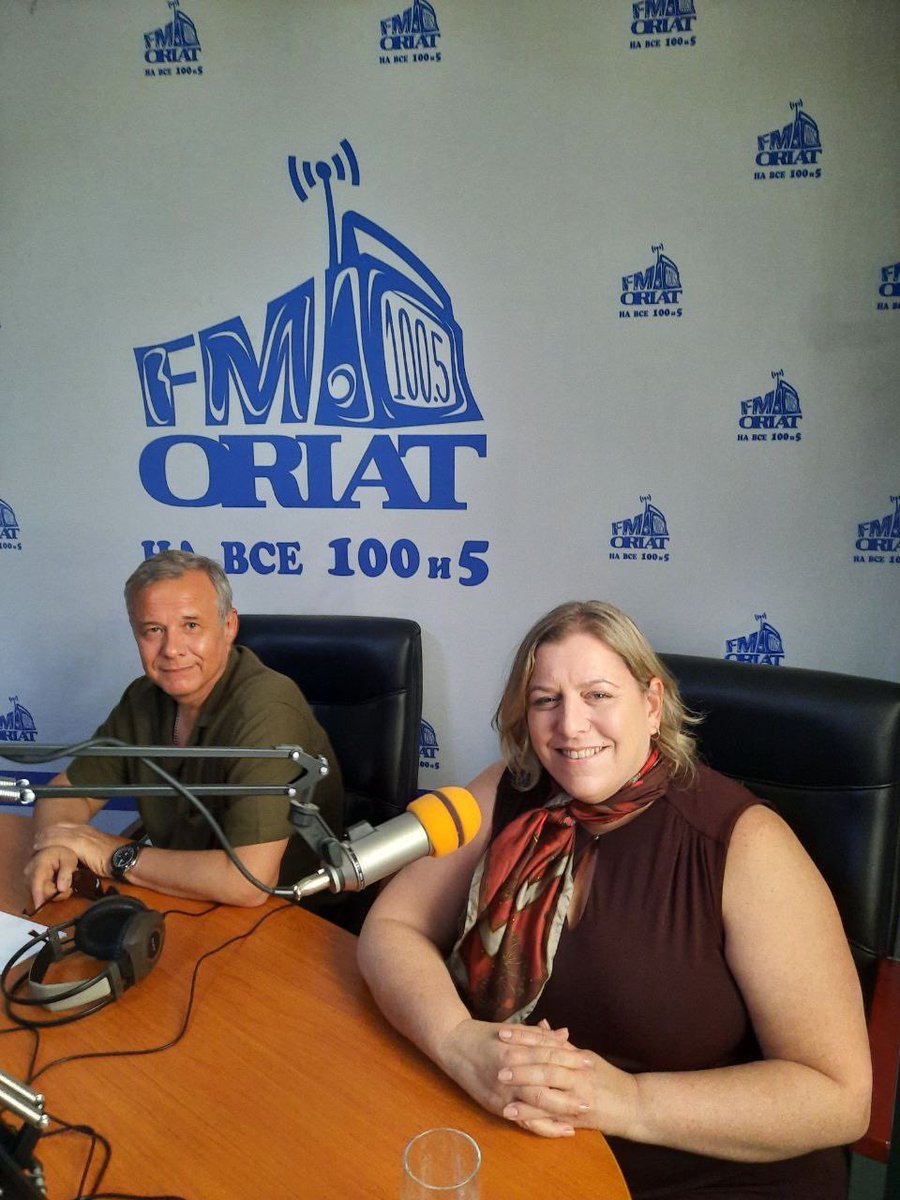 ZBenHillel's tweet photo. I had great fun visiting   @ORIATFM_UZ today, talking about my wonderful #Uzbek experiences and quizzing callers on #Israel (they all did so well!). 
Thank you @OlesyaRomashko for having me over 🙏🏻
I can't wait to come again present some cool contemporary Israeli music 
🇺🇿🎶🇮🇱 https://t.co/cpe1cfoPux