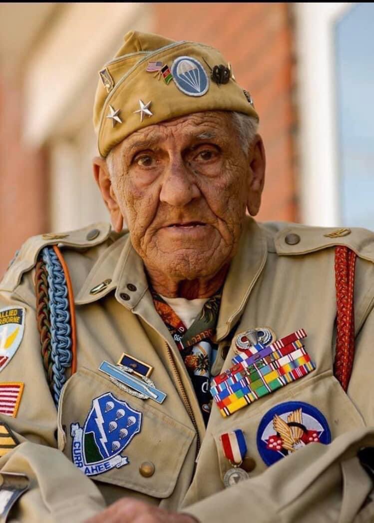 William “Bill” Guarnere 🦅
April 28, 1923-March 8, 2014 #101st #Airborne #WWII #BANDOFBROTHERS  #WeekendWarriors #MILITARY