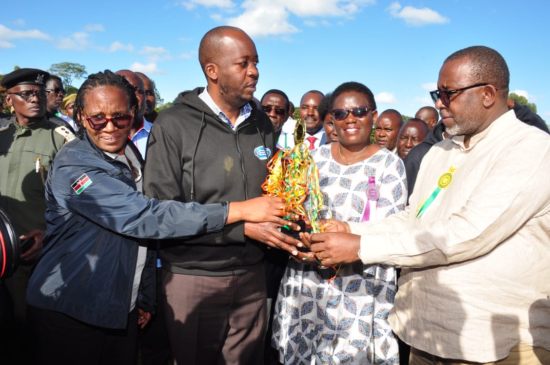 KEBS_ke's tweet photo. Today, on June 2nd, we couldn't have started the Month any better, @KEBS_ke at the @AgriSocietyOfKe, #MeruASKShow WON No 1 🏆🏆💯on BOTH, the "BEST STAND BEST INTERPRETS CURRENT SHOW THEME" &amp; the "BEST REGULATORY AUTHORITY CORPORATION STAND"
Thank you all for the immense support! https://t.co/iIeE5EkJgY