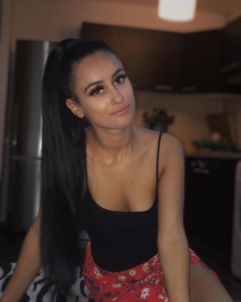 FollowFriday ☀

Show some love for 👇🏻

  ✨follow &amp; RT✨

         💛  ♥ Amanda_i69 ♥  💛

Amanda101.cammodels.com