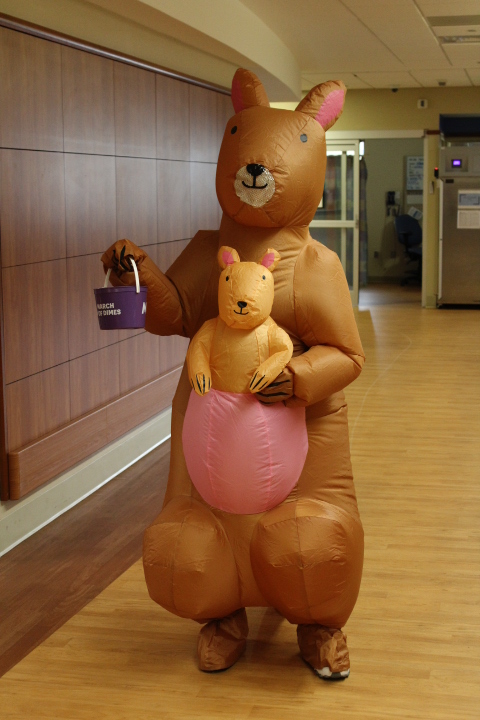 UAB Medicine (@uabmedicine) on Twitter photo For #KangarooCareDay on May 15, UAB Women & Infants Services celebrated the benefits of moms and dads sharing skin-to-skin moments with their newborns, which is important for well babies and sick/preterm infants alike. For #KangarooCareDay on May 15, UAB Women & Infants Services celebrated the benefits of moms and dads sharing skin-to-skin moments with their newborns, which is important for well babies and sick/preterm infants alike.