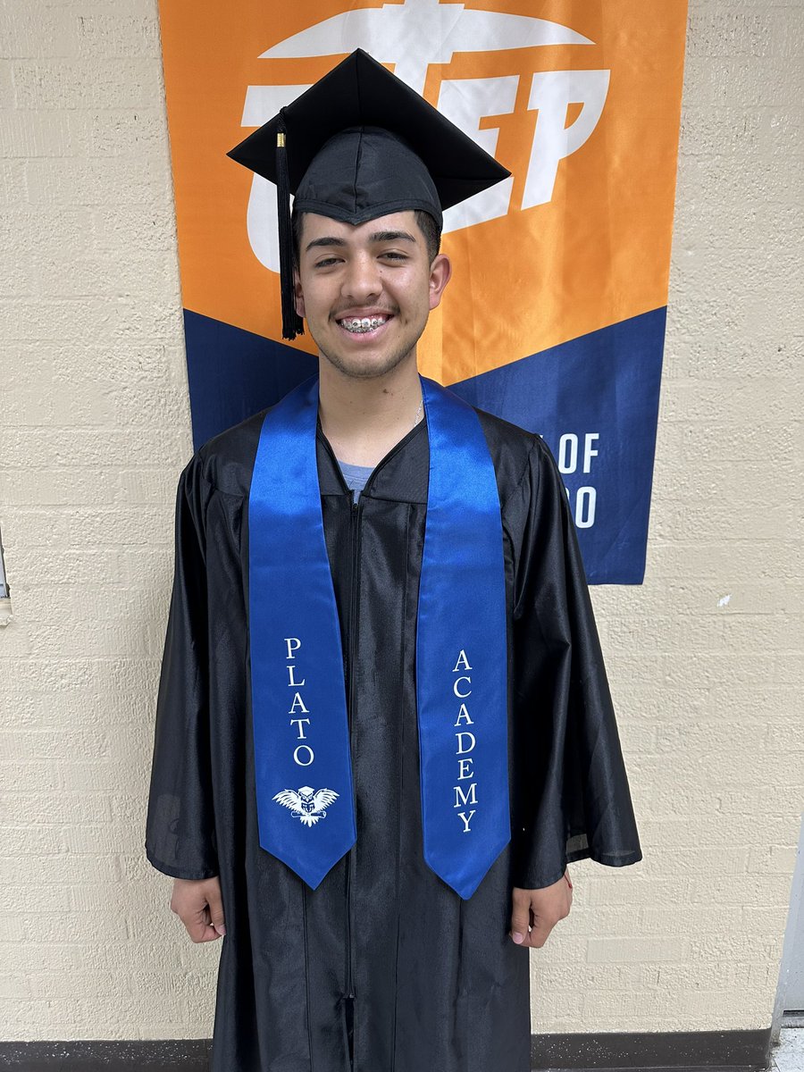 PlatoAcademy1's tweet photo. Another school year has come to the end but not before Jocelyn, Pedro, and Ricardo crossed the graduation finish line. Congratulations to all three of you. We wish you the best. It has been a very successful year with 73 students earning their diploma. https://t.co/cbmaiMnqEm