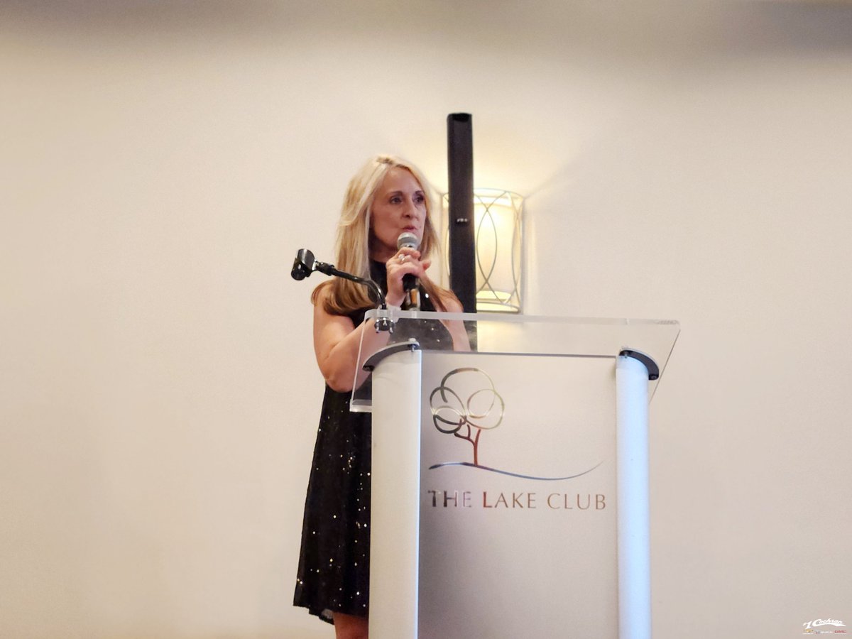 Ladies in Little Black Dresses👗for Literacy was a success! Hosted by the Public Library of Youngstown and Mahoning County at The Lake Club of Ohio, this event raised awareness and funds for our local 📚 literacy program. Together, we're making a difference! #LiteracyMatters