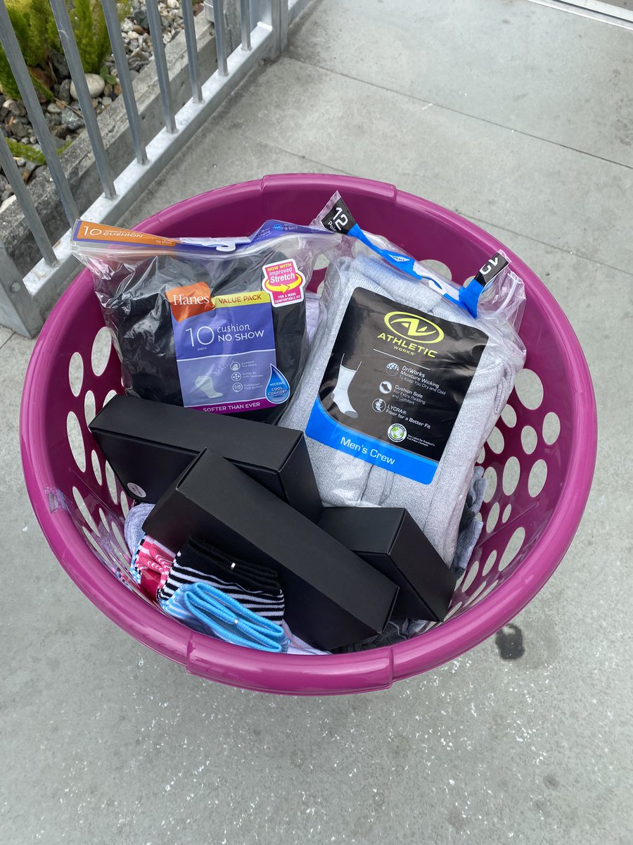 Heather Roberts 💜 tweet media